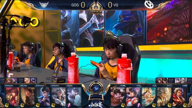 家长们挥舞 家长们挥舞